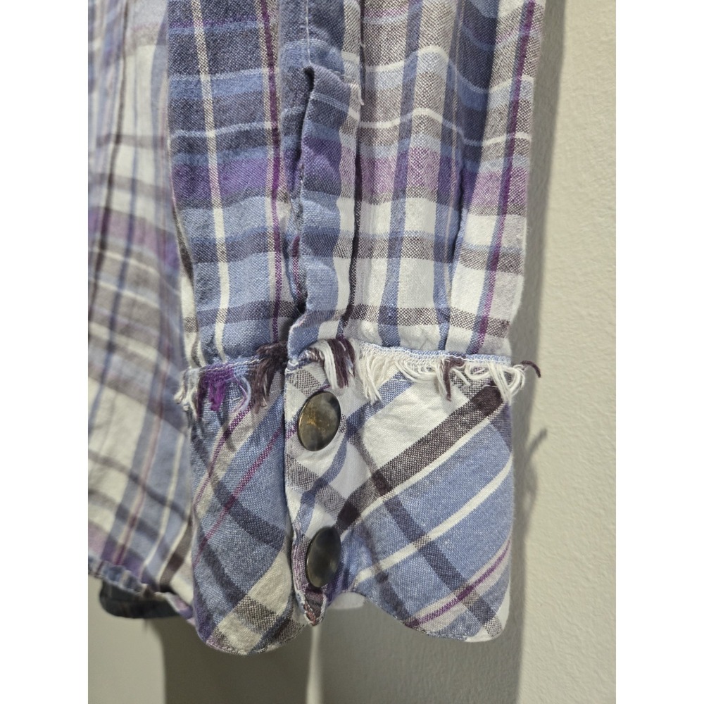 Arizona Jean Co Y2K Women's M Blue Purple White Plaid Shirt Frayed Snap Buttons - Picture 4 of 8